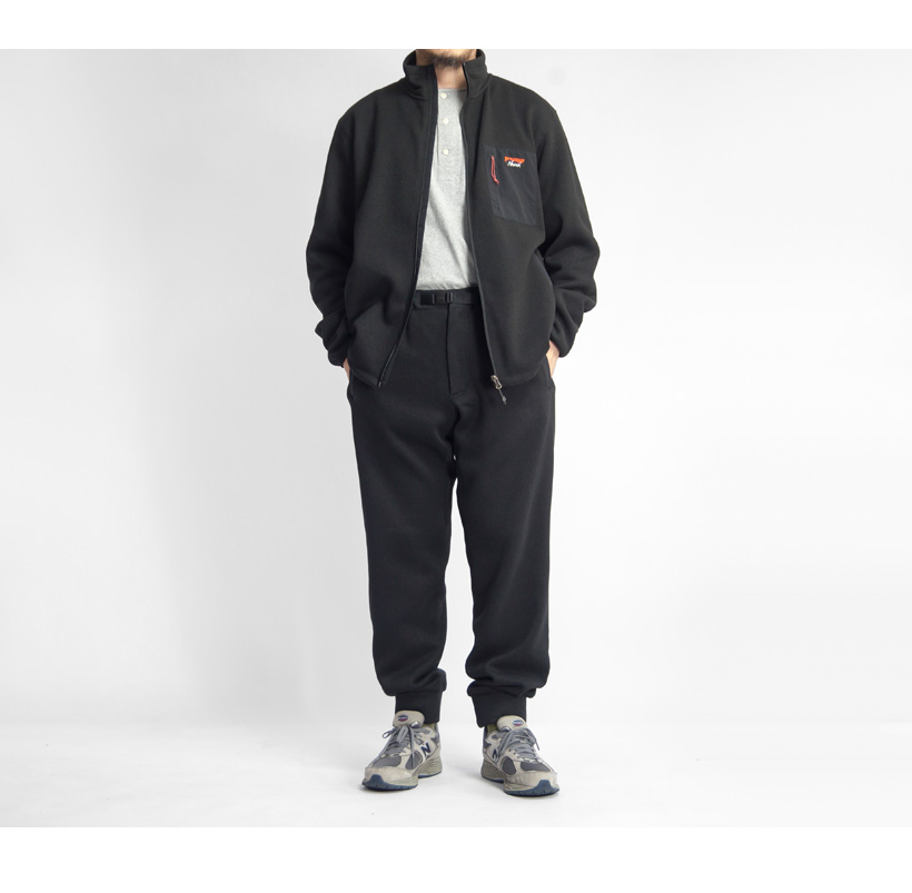 【新品】マークアンドロナ　プルオーバー　ジョガーパンツ　セットアップ　50 XL hgd-1i510-09.jpg
