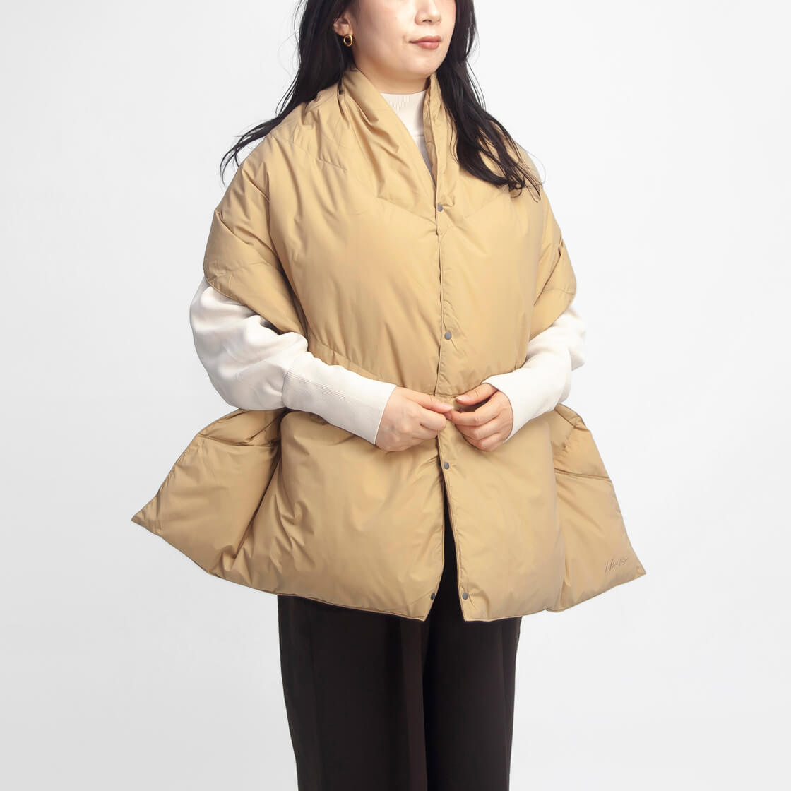 NANGA ナンガ ダウンポンチョマフラー アイボリー NANGA | NANGA ナンガ DOWN PONCHO MUFFLER ダウンポンチョマフラー