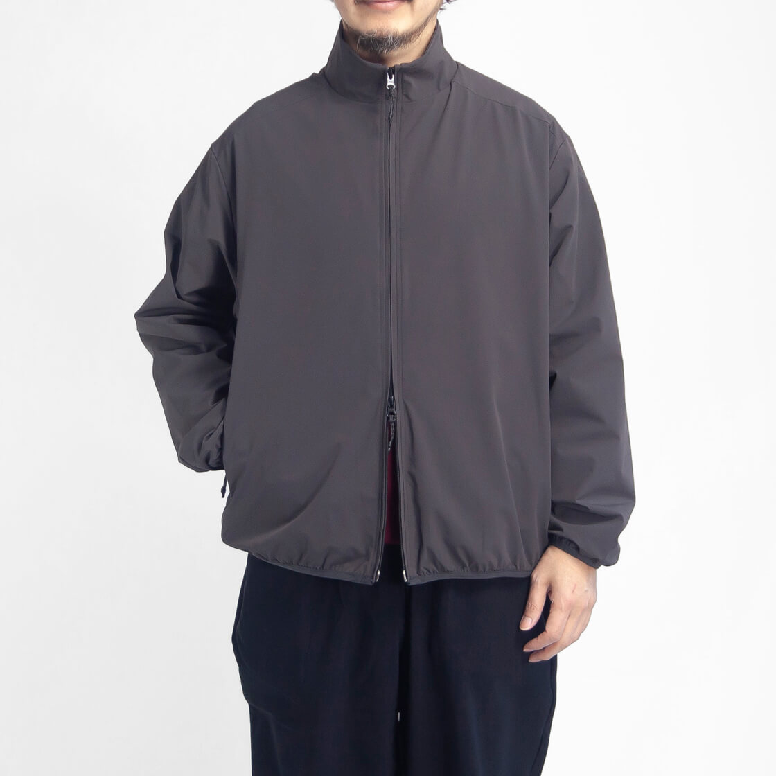 スタンドカラーブルゾン ジップアップ LAOTOUR 撥水ストレッチナイロン
