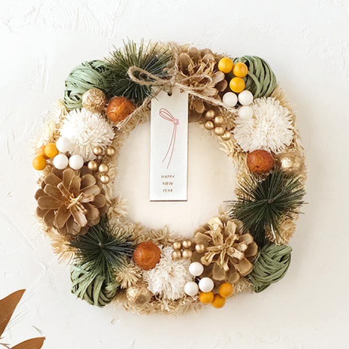 正月飾り 玄関 ドア 華やぎ 迎春 リース おみくじ付 おしゃれ 花 お正月 壁掛け お歳暮 お年賀 ギフト 新年 お祝い プレゼント 新居祝い ドライフラワー 友人 |  | 03