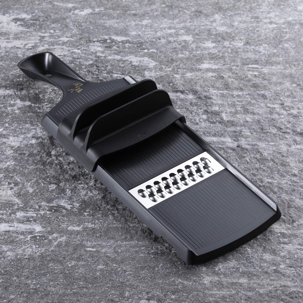 関孫六 調理器具 スライサー コンパクト千切り器（指ガード付き