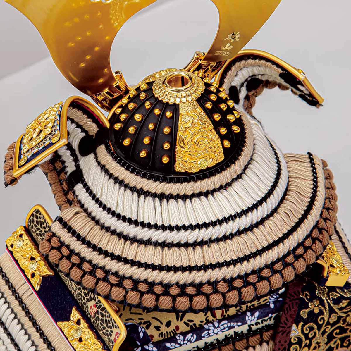 人形 五月人形 鎧 平安豊久 鎧飾り 雄山作 拓斗 正絹薄茶糸縅