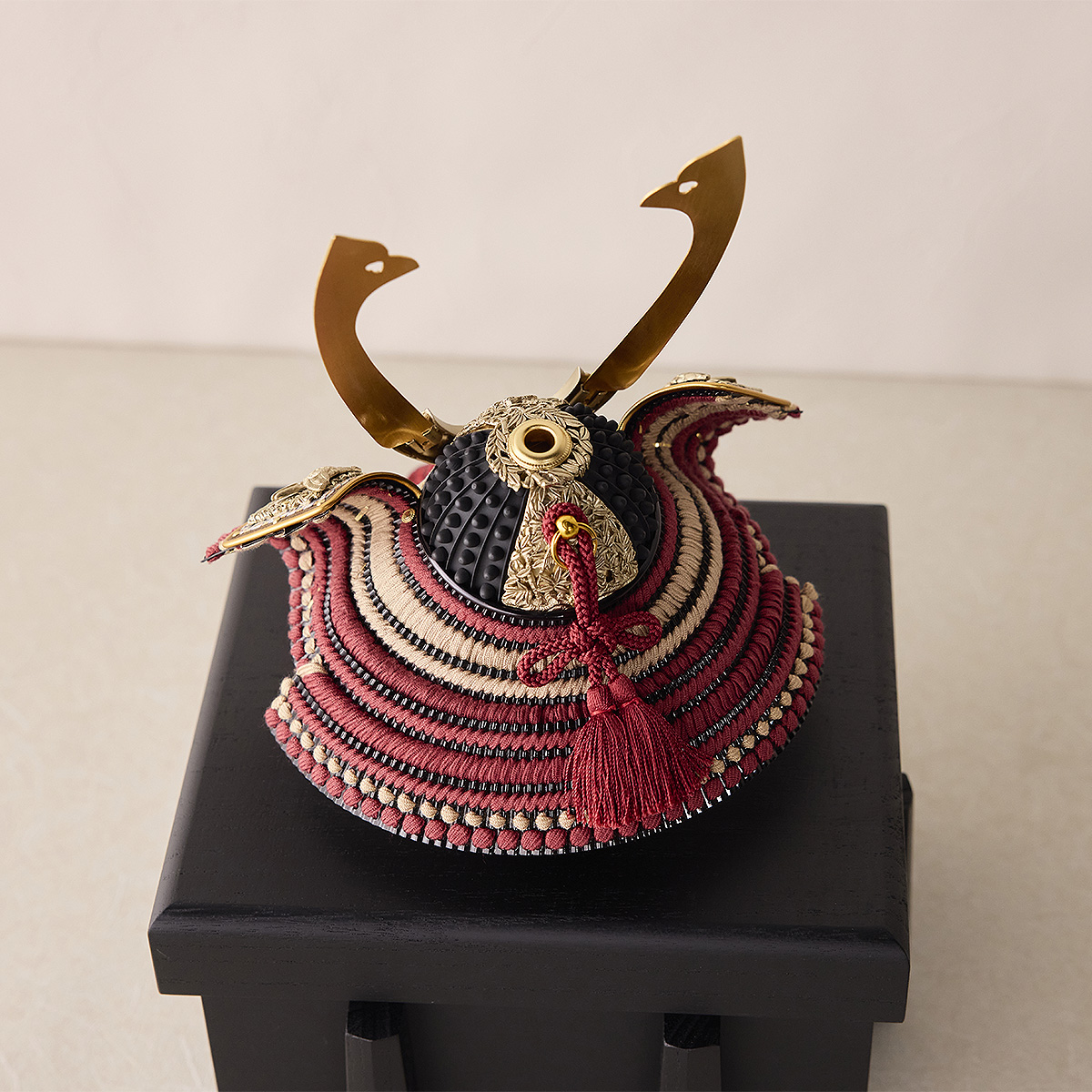 五月人形 平安豊久 兜単品 五分の一 雄山作 無双雀黒小札紅梅威 兜