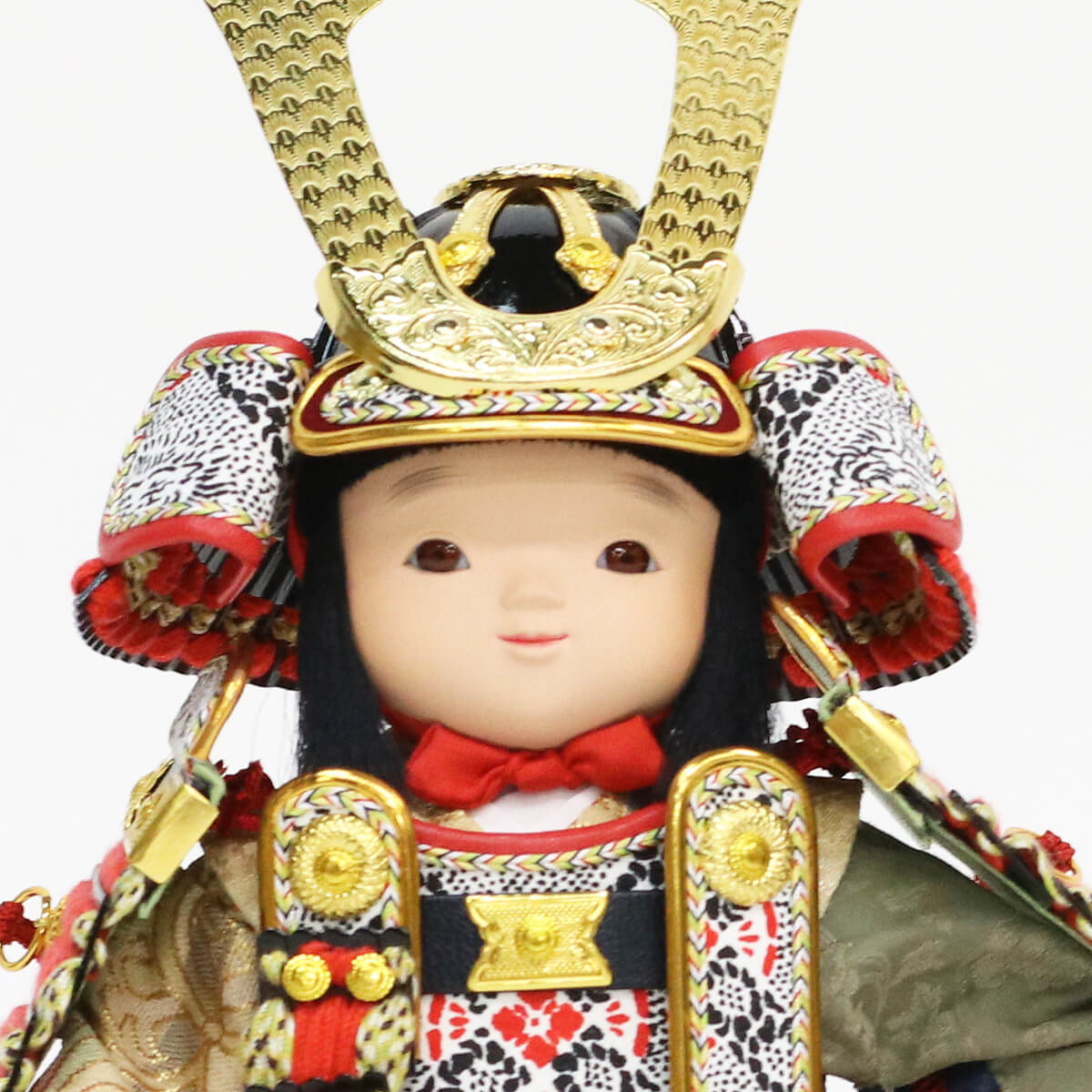 五月人形 幸一光 子供大将ケース飾り 愛（いと） 黒小札赤糸威 鯉幟 黒塗り金バック ガラスケース飾り ケース入り コンパクト おしゃれ_7