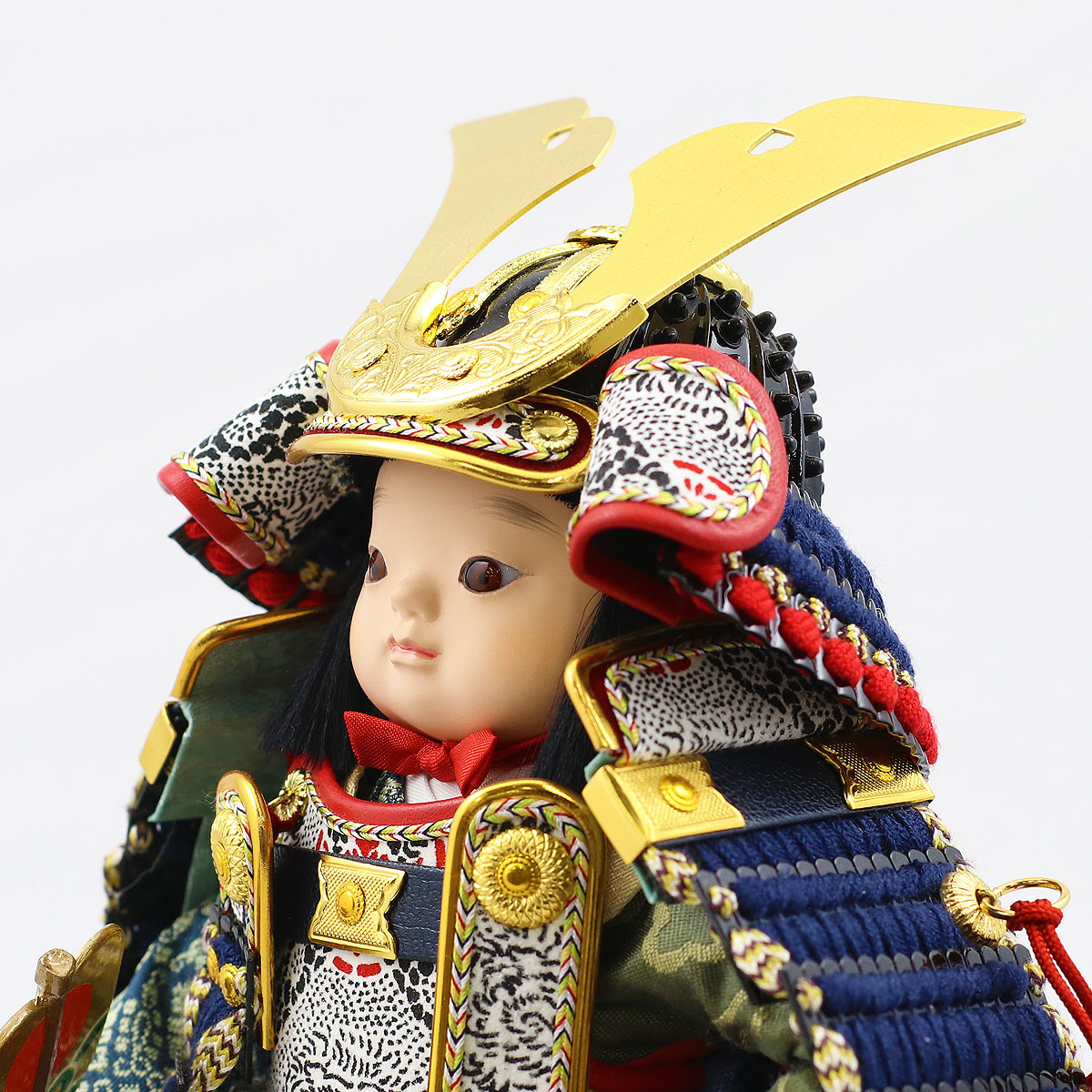 五月人形 幸一光 子供大将ケース飾り 翔（しょう） 黒小札紺糸威 鯉幟 黒塗り金バック ガラスケース飾り ケース入り コンパクト おしゃれ_8