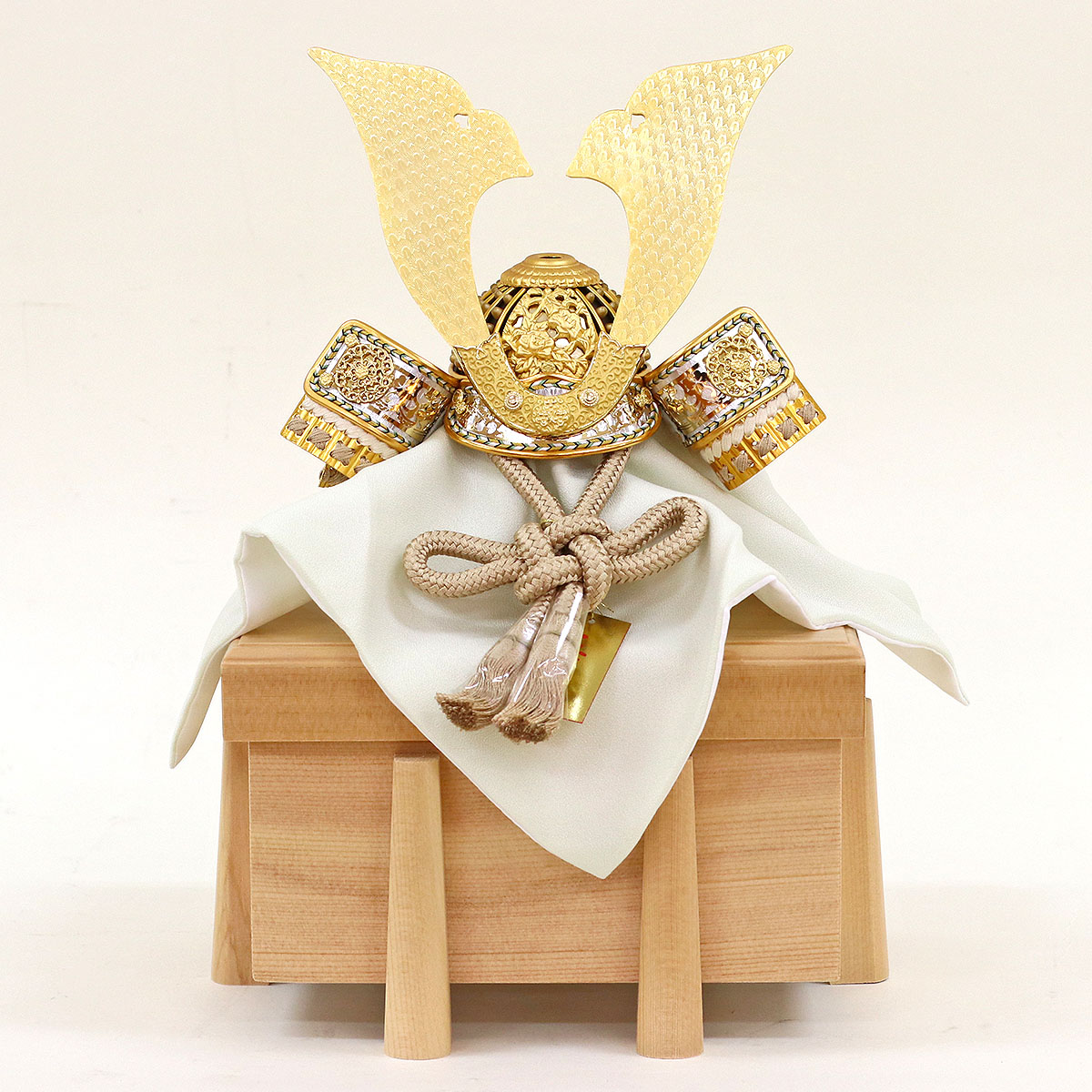 久月 五月人形 兜飾り 7号 鈴木利光作 兜 平飾り 正絹 茶中白縅