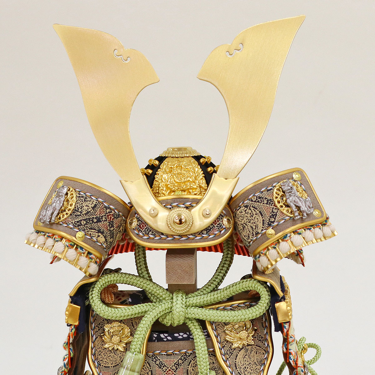久月 五月人形 鎧飾り 5号 久月作 獅狛之奉納鎧 平飾り 正絹 萌黄匂縅