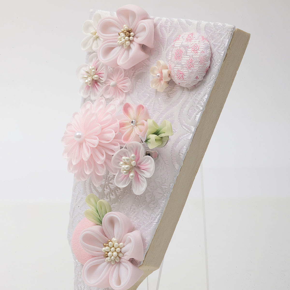 久月 羽子板 お祝い 初正月 7号 つまみ細工 桃 アイボリー塗 アクリル