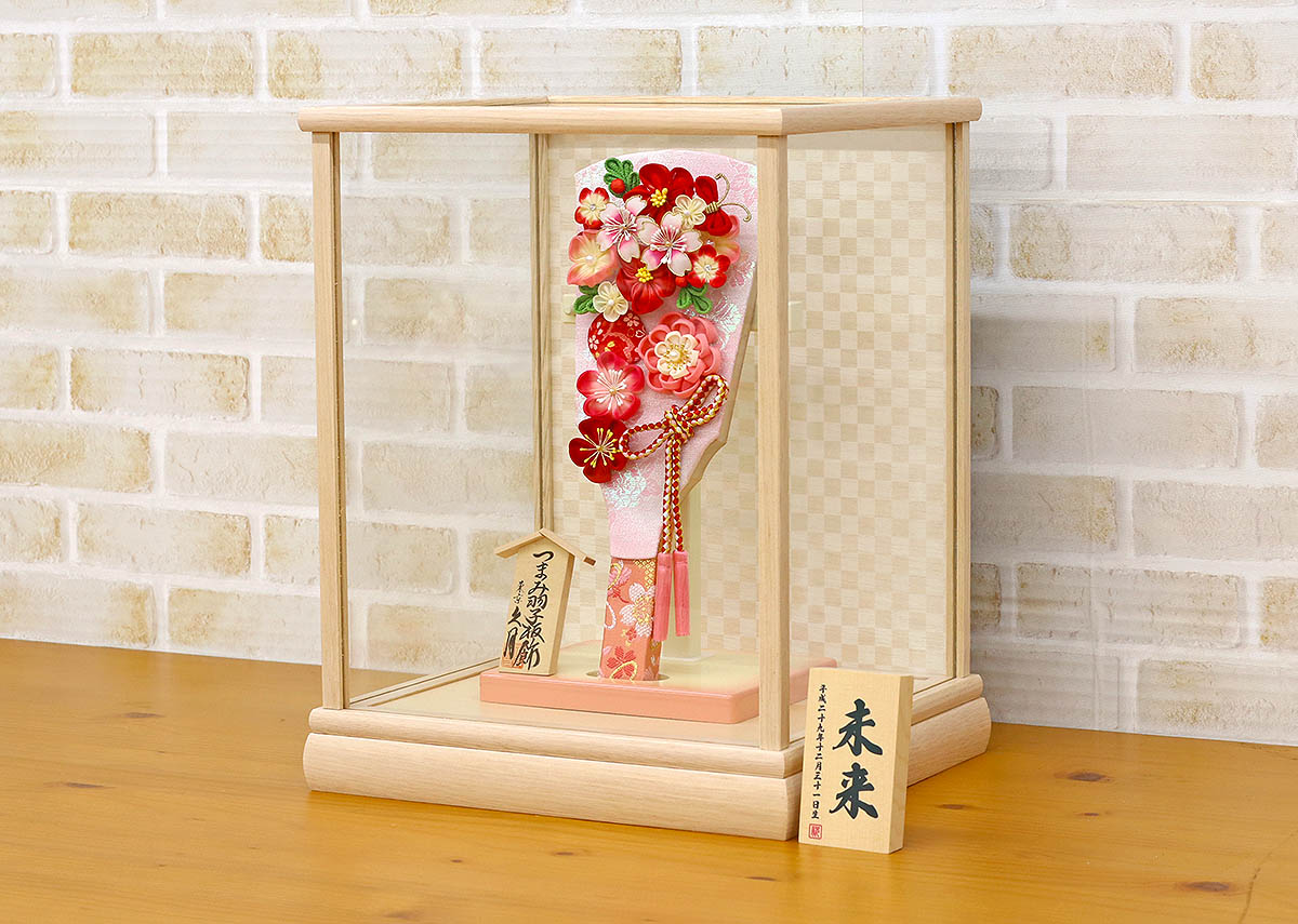 久月 羽子板 お祝い 初正月 9号 つまみ細工 羽子板 桃赤花 ホワイト