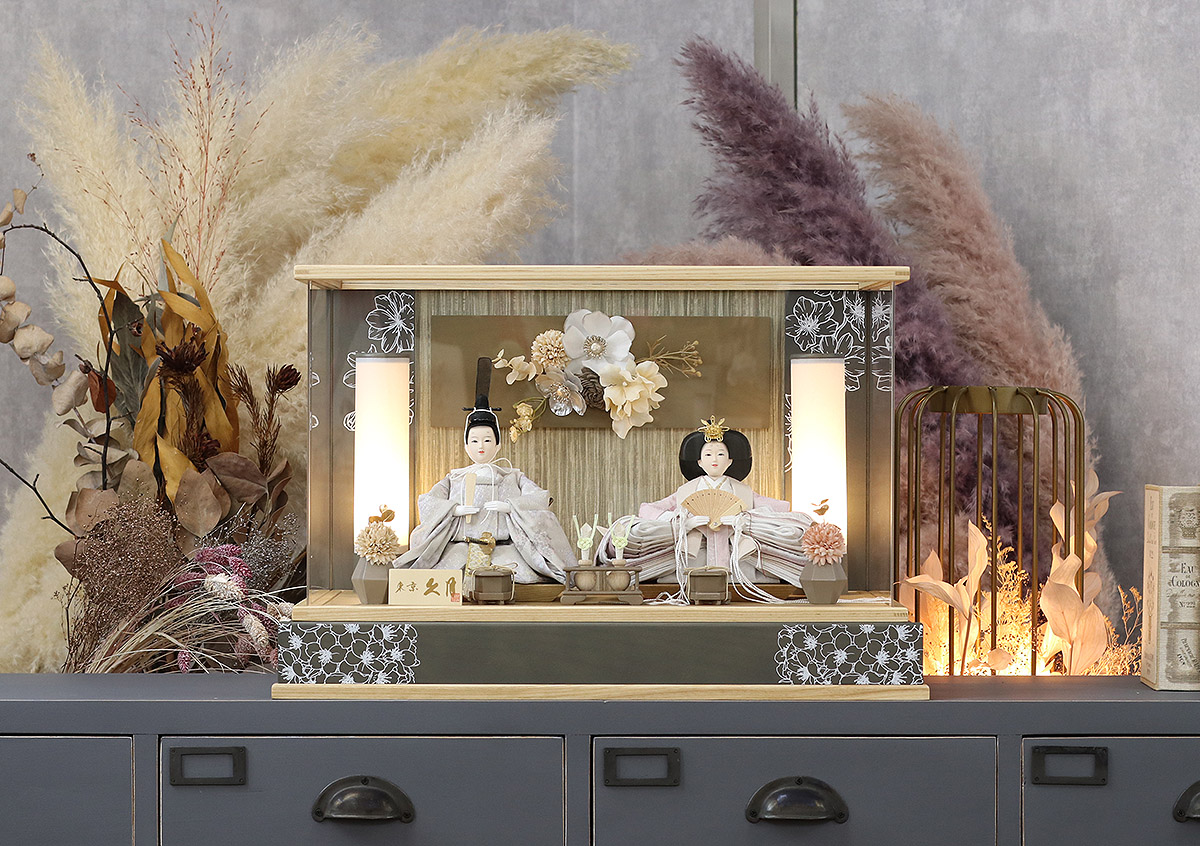 雛人形 ケース飾り 久月 衣裳着 洋花飾り ケース入り 親王飾り 小三五