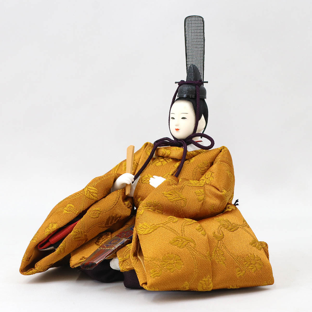 雛人形 親王飾り 柴田家千代作 葵 黄櫨染 唐花文様 金茶/赤 柳親王 裾長衣装着 紅白梅 扇面松文様屏風 タモ材 木製飾り台 平飾り_6