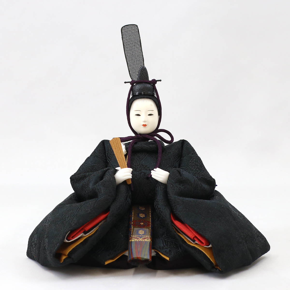 雛人形 親王飾り 柴田家千代作 葵 有職 向鶴丸文 黒/赤 柳親王 裾長衣装着 紅白梅 扇面松文様屏風 タモ材 木製飾り台 平飾り_5