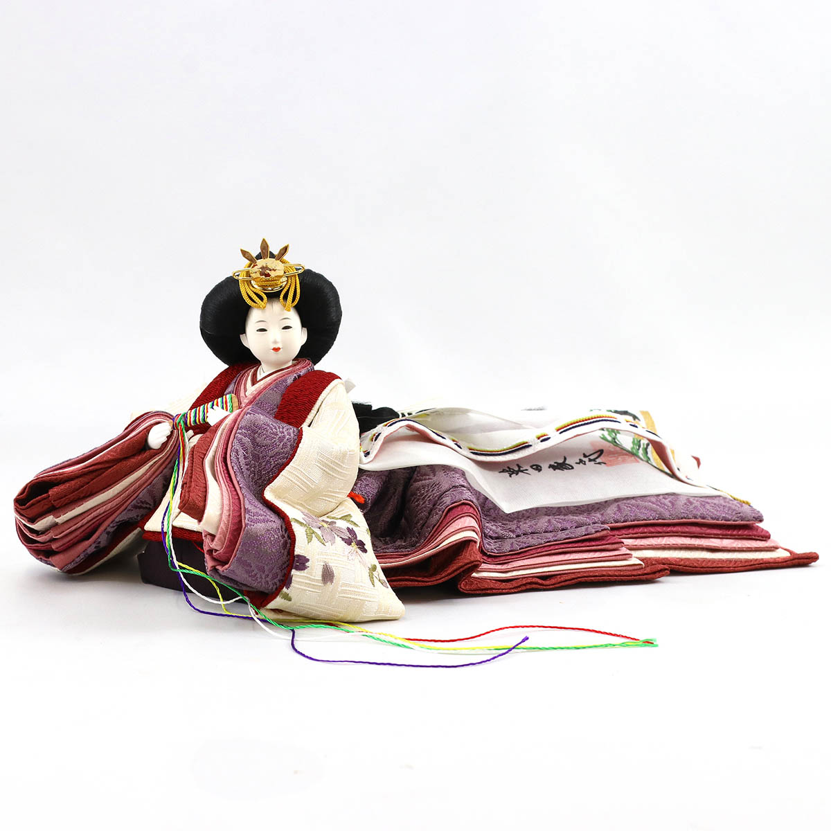 雛人形 親王飾り 柴田家千代作 葵 算崩地紋 刺繍桜ちらし 白紫 柳親王 裾長衣装着 紅白梅 扇面松文様屏風 タモ材 木製飾り台 平飾り_7
