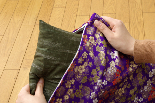 金襴御前 仏前 座布団カバー 春祐 しゅんゆう カバー 約57×62cm 銘仙判55×59cm用-5