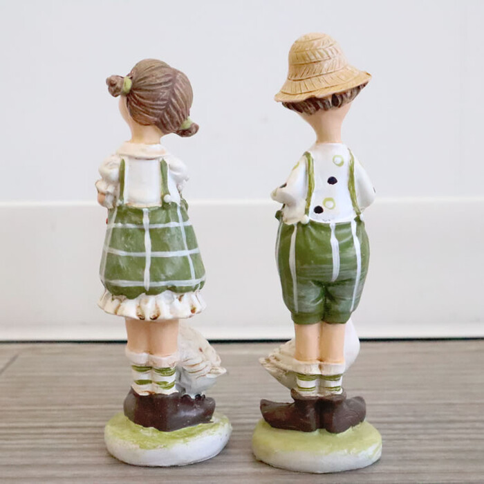ディスプレイとしてかわいい 置物 男の子＆女の子 2個SET-5