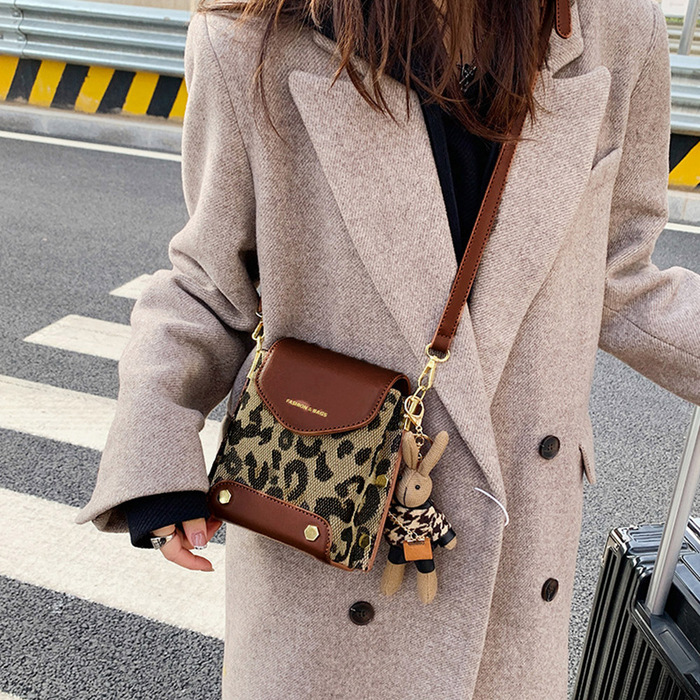 UGG ショルダーバッグ　レオパード ショルダーバッグ ミニショルダーバッグ レディース ポーチ