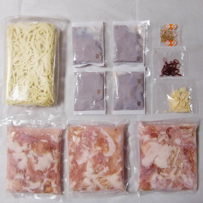福岡 博多 とんこつもつ鍋 C牛もつ肉 国内産 100g×3袋 二重包装可-3
