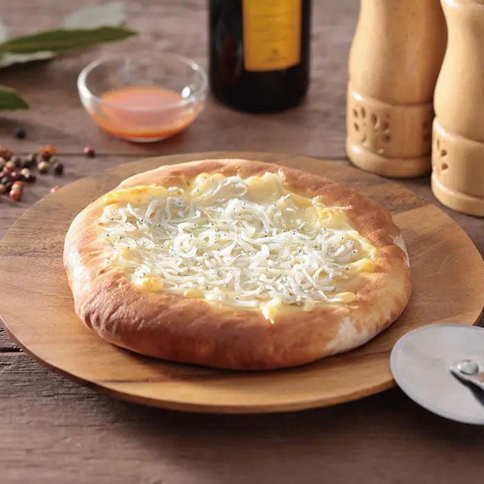 SHIZUOKA PIZZA Shizuoka shirasu . Shizuoka Sakura Ebino пицца. . соответствует возможно -1