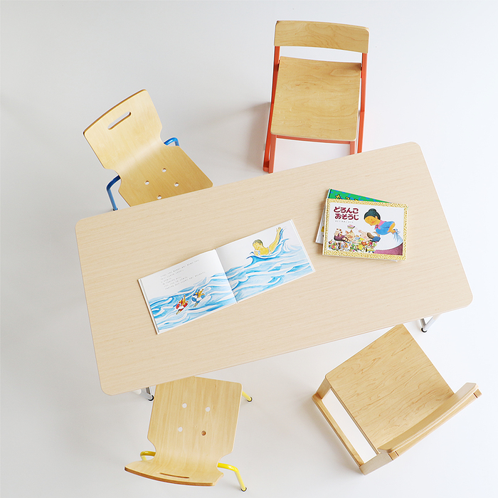 高さを3段階に調整できるキッズテーブル　PLT 3855 PLETO Folding Table 600-10