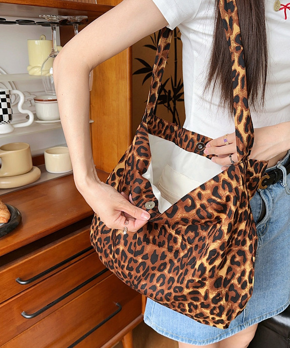 新品未使用/PELLE PELLE ヒョウ柄ショルダーバッグ FREE STYLISTS ショルダーバッグ バッグ Y2K レオパードヒョウ柄