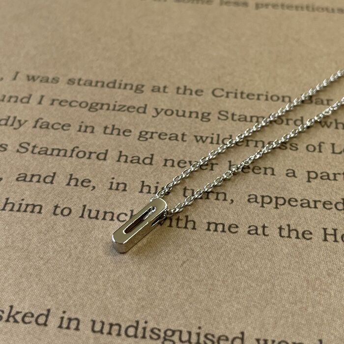 日本製 イニシャルペンダント O P 100O-1