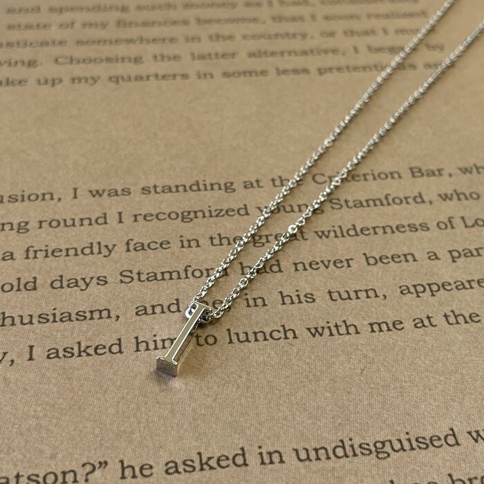 日本製 イニシャルペンダント I P 100I-1