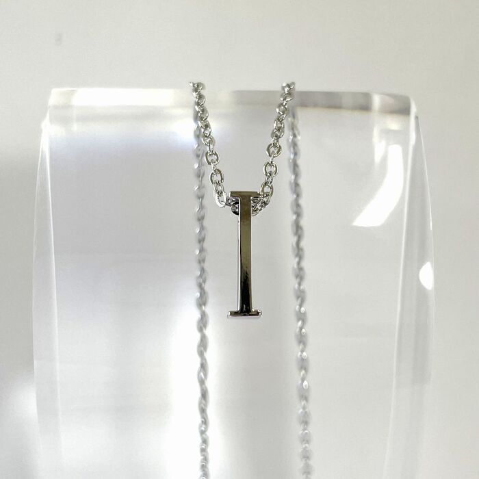 日本製 イニシャルペンダント I P 100I-3