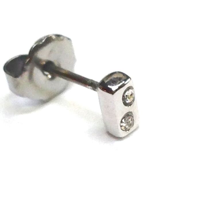 日本製 長四角 チタンポストピアス １ペア高品質クリスタル使用 Pi 2206D-2