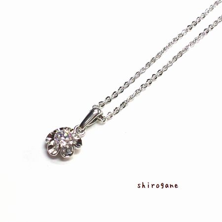 日本製 高品質キュービックジルコニア使用 輝き自慢CZ フラワーペンダント P 549-0