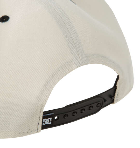 大きいサイズ DCSHOES 26GRAFFITI EMB SNAPBACKキャップ 4L ホワイト×ブラック ラッピング可-2