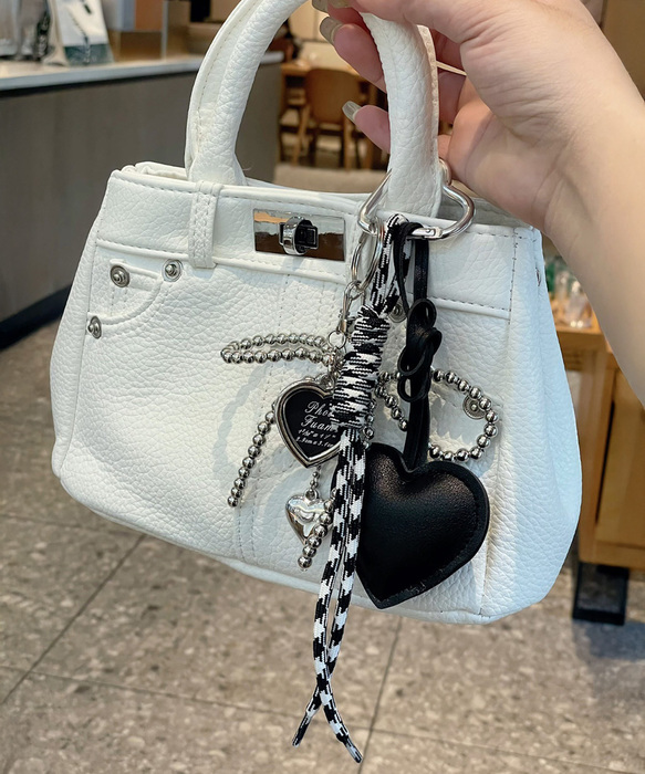 るにゃさま♡ありがとうございます❤ リボンバッグチャーム バッグチャームリボン ハートキーホルダー : まるっとくらしのお店