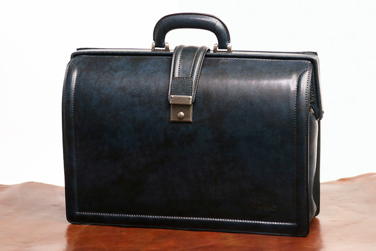 Lugard G-3 オンリーワンのシャドー仕上げ ヴィンテージ感漂う錠前ロック付き ダレスバッグ  本革 革 レザー メンズ | COMPLEX GARDENS | 02