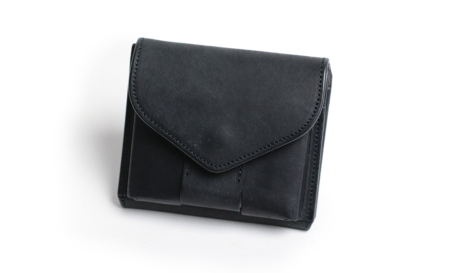 GQ1937◇池之端銀革店 CRAMP : スリム ウォレット CRAMP / 池之端銀革店 フロント金具がアクセント。 大容量コイン