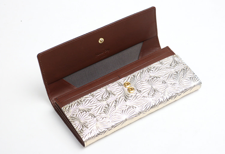 Neutral Gray ARUKAN 上質イタリーエンボスレザーのギャルソンウォレット 本革 革 レザー レディース | Neutral Gray | 01