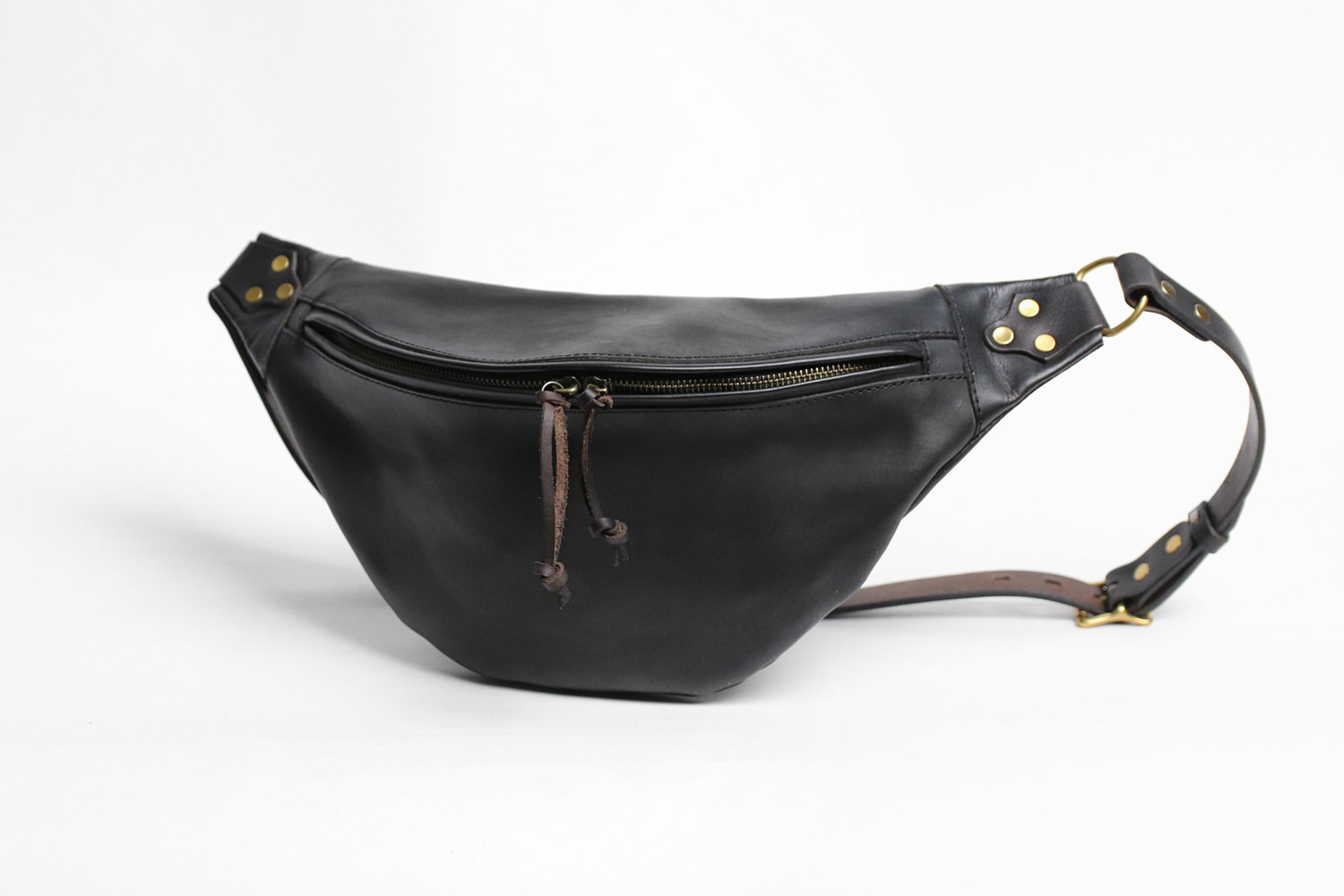 vasco（ヴァスコ） オールドオイルシリーズ LEATHER WAIST BAG -LARGE