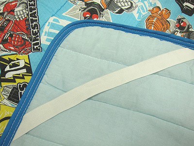 仮面ライダークウガ　敷きパッド、寝具 仮面ライダークウガ 敷きパッド、寝具 - メルカリ