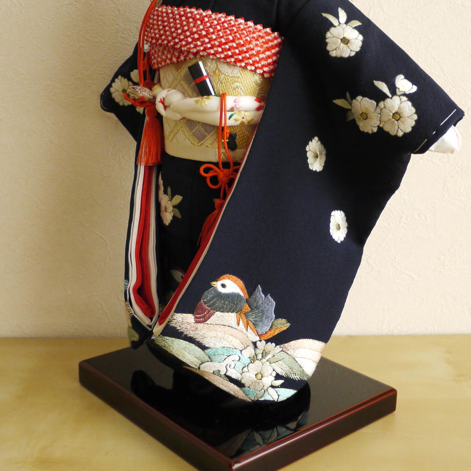 増村限定品 元賀章介作 10号(尺)正絹手刺繍 おしどり 紺色 手塗本漆塗台 市松人形 女の子 かわいい 上品 童 国産 雛人形
