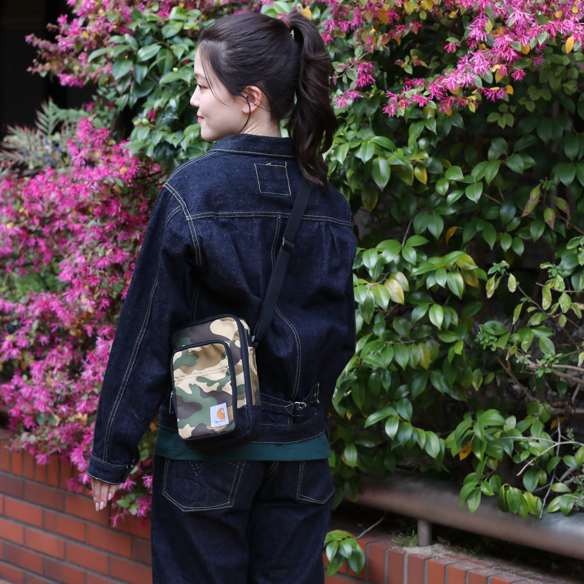 Carhartt カーハートバッグ ショルダーバッグ カモ 迷彩 クロス