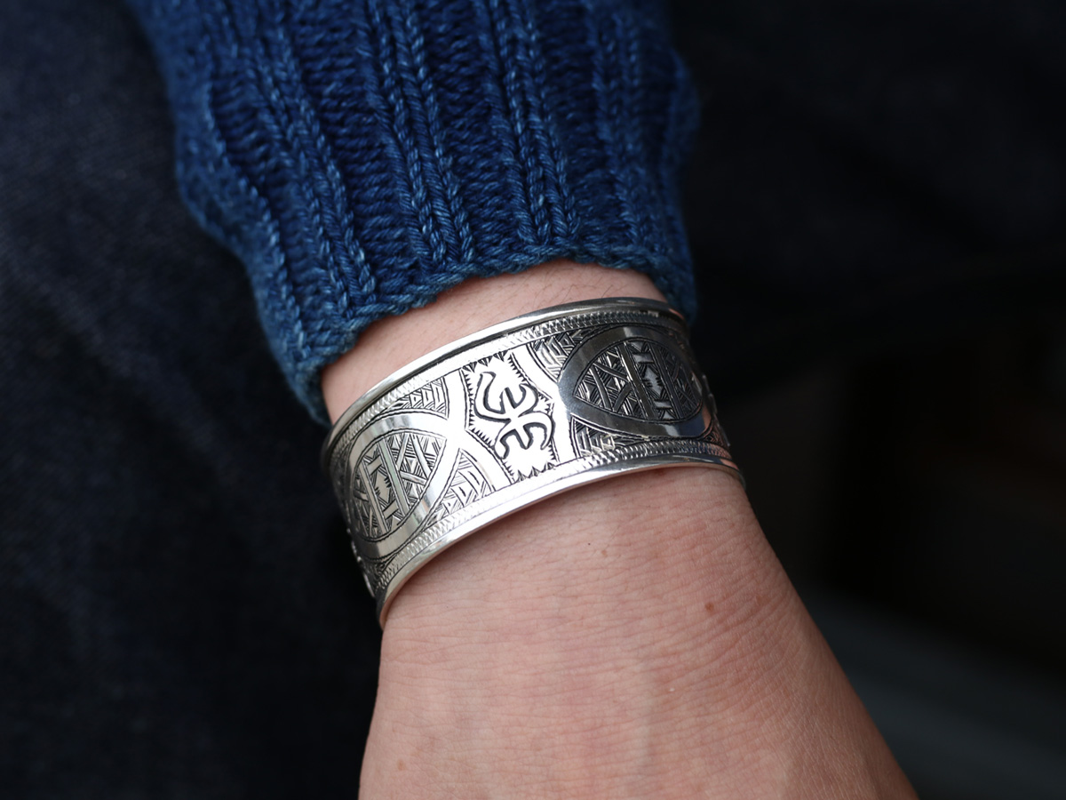 Touareg Silver Jewelry トゥアレグシルバージュエリー WIDE BANGLE