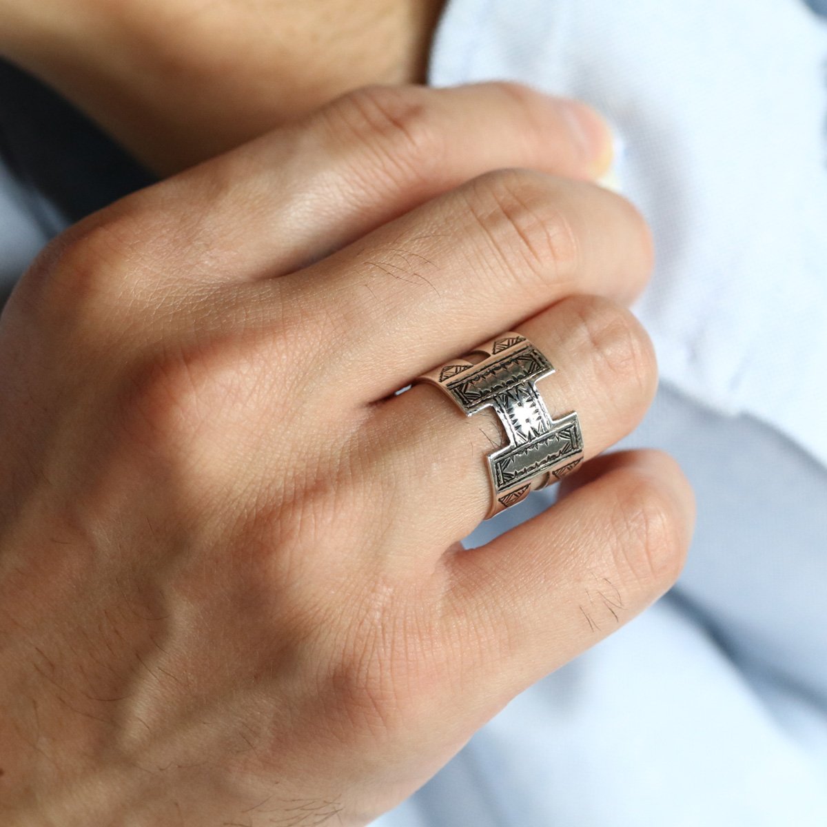 トゥアレグ族　トゥアレグシルバー　ホーン　サブラシルク Touareg Silver Jewelry トゥアレグシルバージュエリー “H” TYPE RING