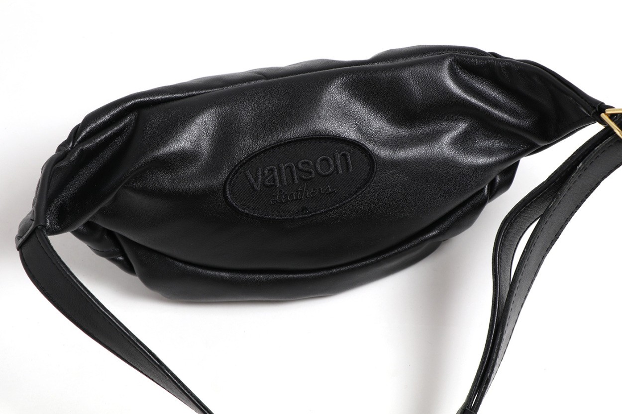 VANSON バンソン スムースレザー ファニーバッグ 本革 バック