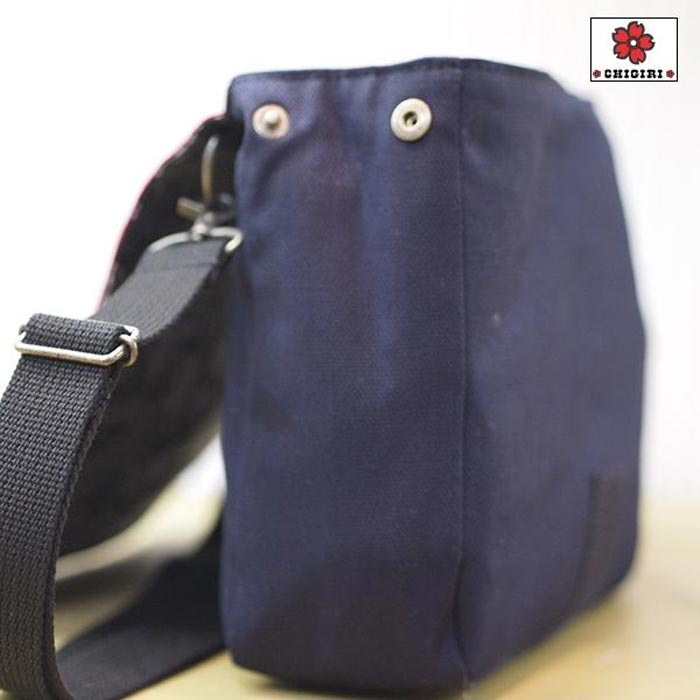 CHIGIRI ちぎり 横型かぶせショルダー 和柄 バッグ 日本製 BAG 鞄 桜流水 桜 CHS62-1101 送料無料 CHIGIRI ちぎり 横型かぶせショルダー 和柄 バッグ 日本製 BAG 鞄 桜