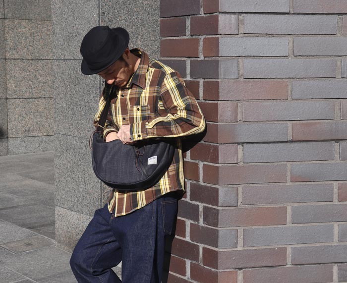 児島ジーンズ KOJIMA GENES 三日月型 ショルダー バッグ BAG 鞄 日本製