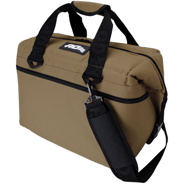 Coleman - AO Coolers(エーオークーラー) バッグ 24パック　サンドトープ AO Coolers クーラーバッグ 24パック エーオークーラーズ キャンバス