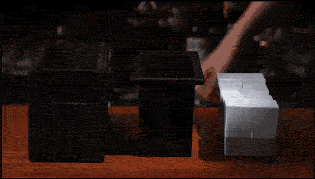 キューブ型＆ダイヤモンド型で家飲みがより楽しめるANZZYU透明氷メーカー