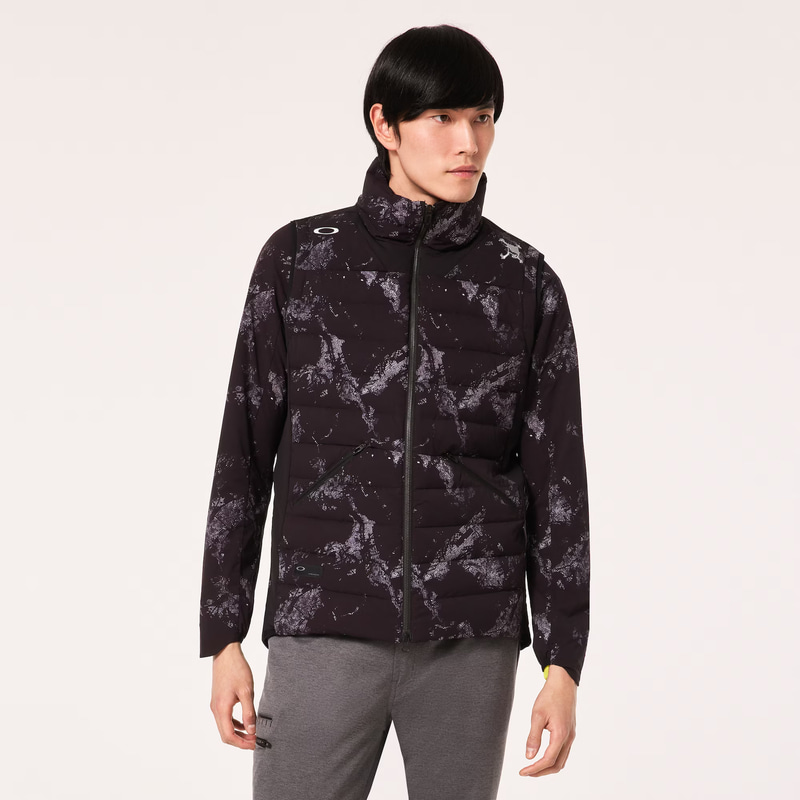 OAKLEY DOWN VEST オークリー ダウンベスト Mサイズ OAKLEY（オークリー） ダウンベストOAKLEY SKULL TRANSFORM DOWN VEST