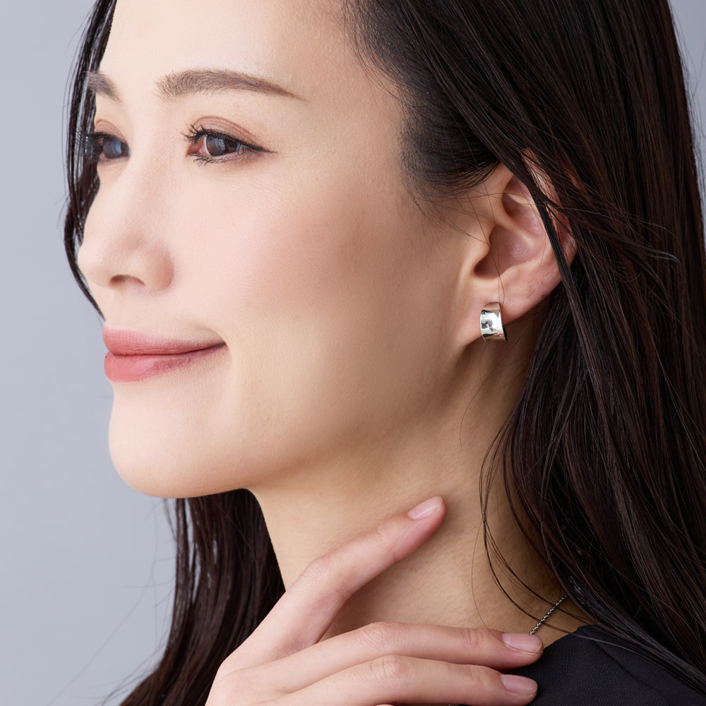 Melody Accessory イヤリング K18GP メタル フープ カーブ