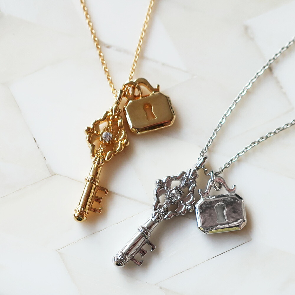 Melody Accessory ネックレス 日本製 K18GP 鍵 キー アリス