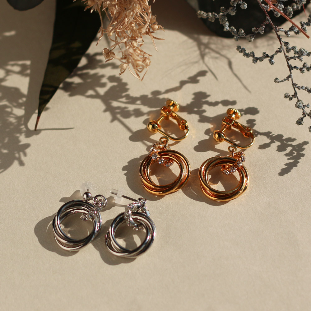 Melody Accessory（メロディーアクセサリー） イヤリング ピアス 日本