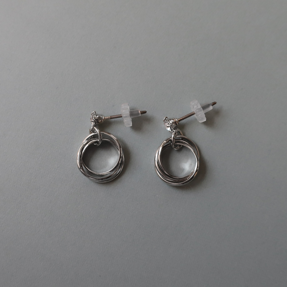 Melody Accessory（メロディーアクセサリー） 爆買 イヤリング 痛く